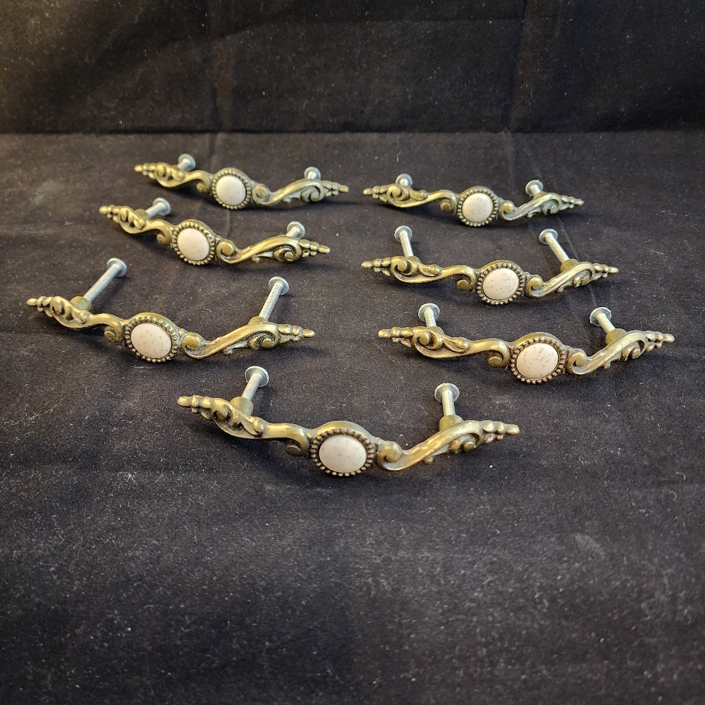 7 Pc Vtg Brass Porcelain Drawer Pulls Handles